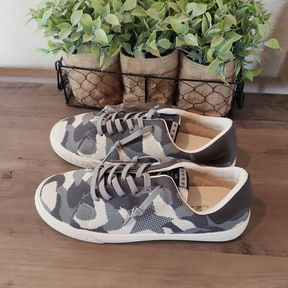 Vintage Havana Fly Camo Sneakers NEW - Picture 4 of 6